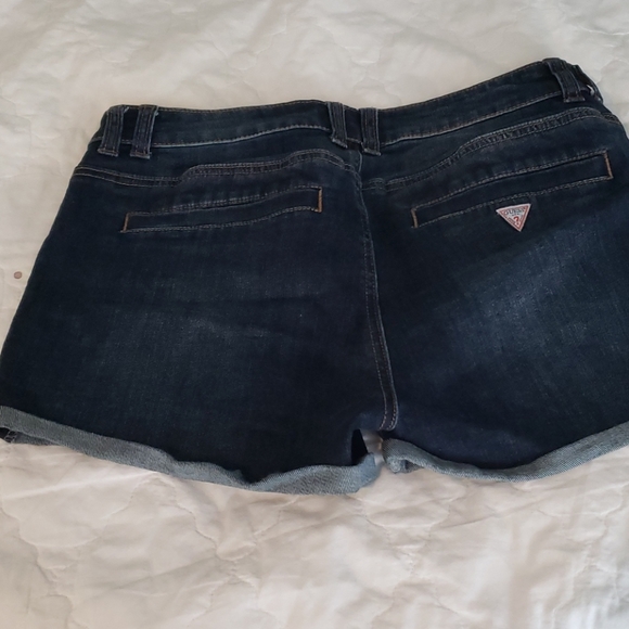Guess jean shorts - Picture 4 of 4